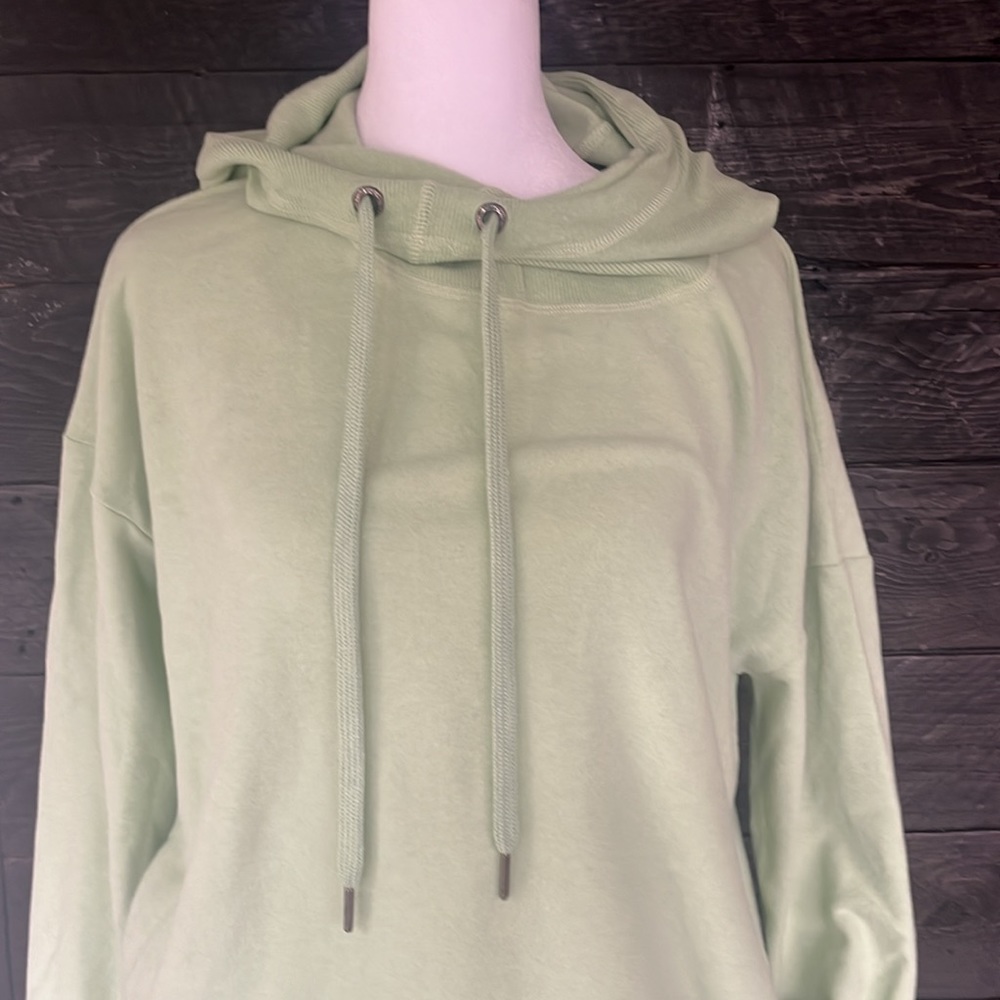Sweaty Betty green hoodie - Picture 4 of 4